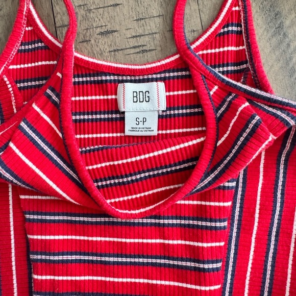 BDG Red and Black Fitted Crop Camisole - Picture 4 of 6